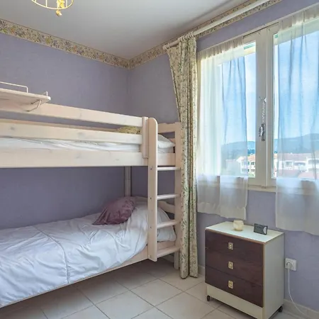 Appartement Les Voiles By Interhome Six-Fours-les-Plages